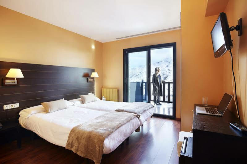 Hotel Caribou Pas De La Casa Dış mekan fotoğraf